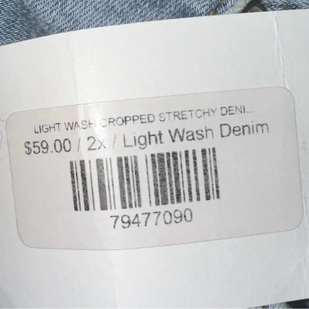 NWT Kancan‎ Women’s Light Wash Cropped Denim Jacket Size 2XL Pockets Stretch